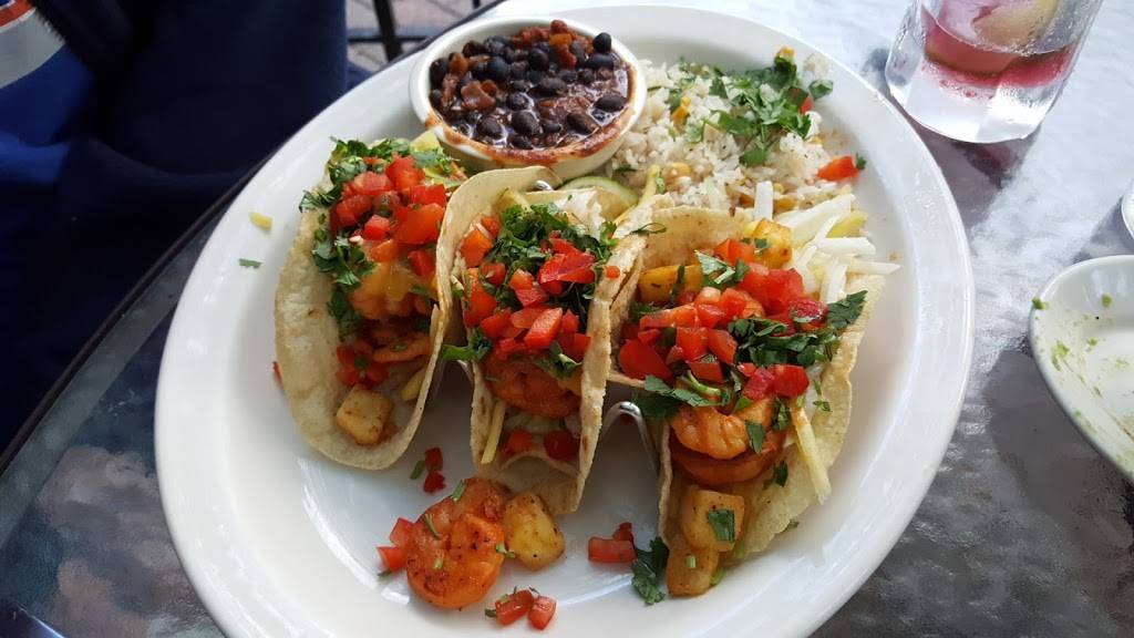 Uncle Julios Mexican From Scratch | restaurant | 4301 Fairfax Dr #100, Arlington, VA 22203, USA | 7035283131 OR +1 703-528-3131