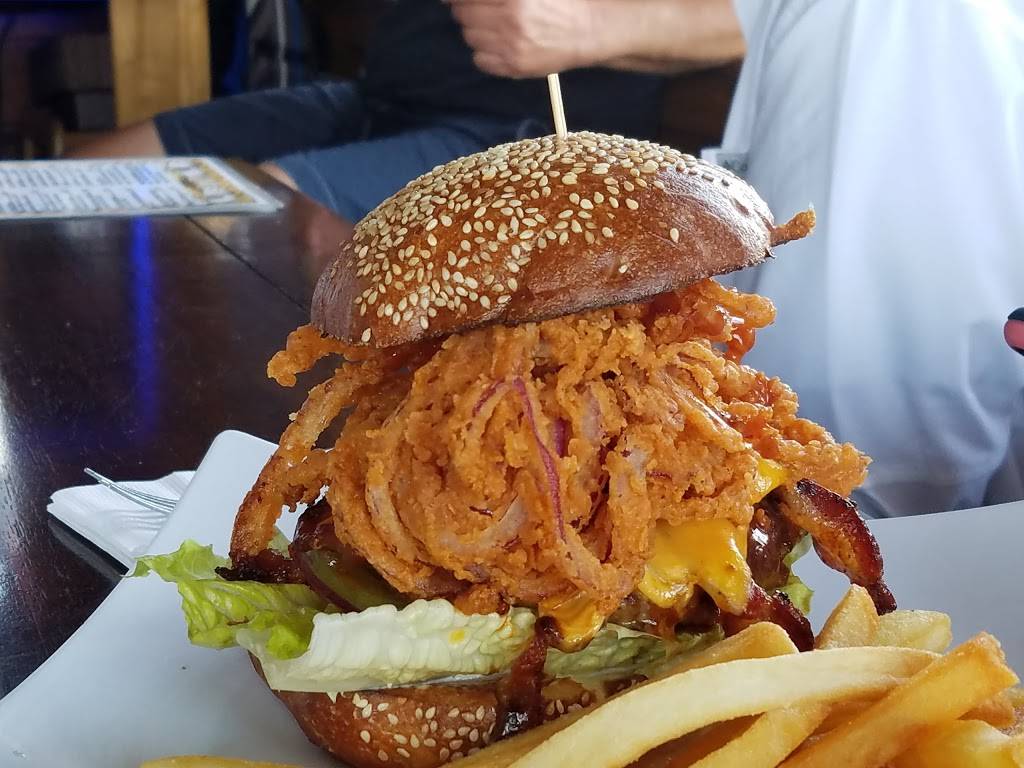 Rusty Porthole | restaurant | 3893 Willow Rd, Bethel Island, CA 94511, USA | 9256843607 OR +1 925-684-3607