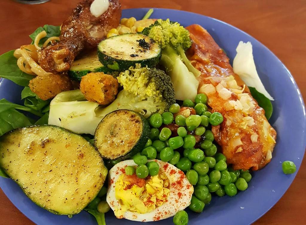 Golden Corral Buffet & Grill | meal takeaway | 1540 N Cockrell Hill Rd, Dallas, TX 75211, USA | 2143395799 OR +1 214-339-5799