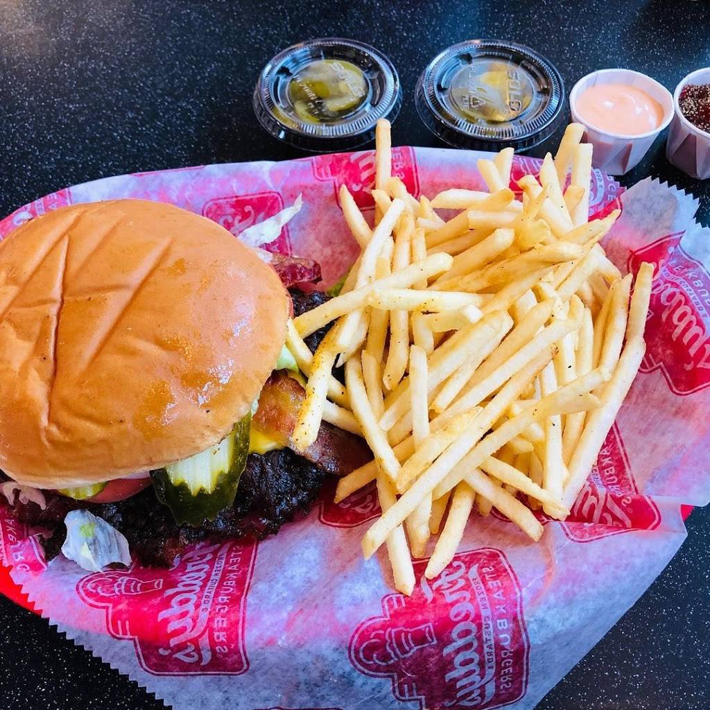 Freddys Frozen Custard & Steakburgers | restaurant | 2305 N Glenstone Ave, Springfield, MO 65803, USA | 4178313304 OR +1 417-831-3304