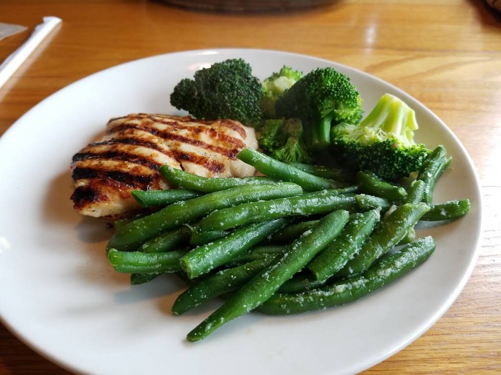 Applebees Grill + Bar | restaurant | 2815 Augusta Rd, West Columbia, SC 29170, USA | 8039261759 OR +1 803-926-1759