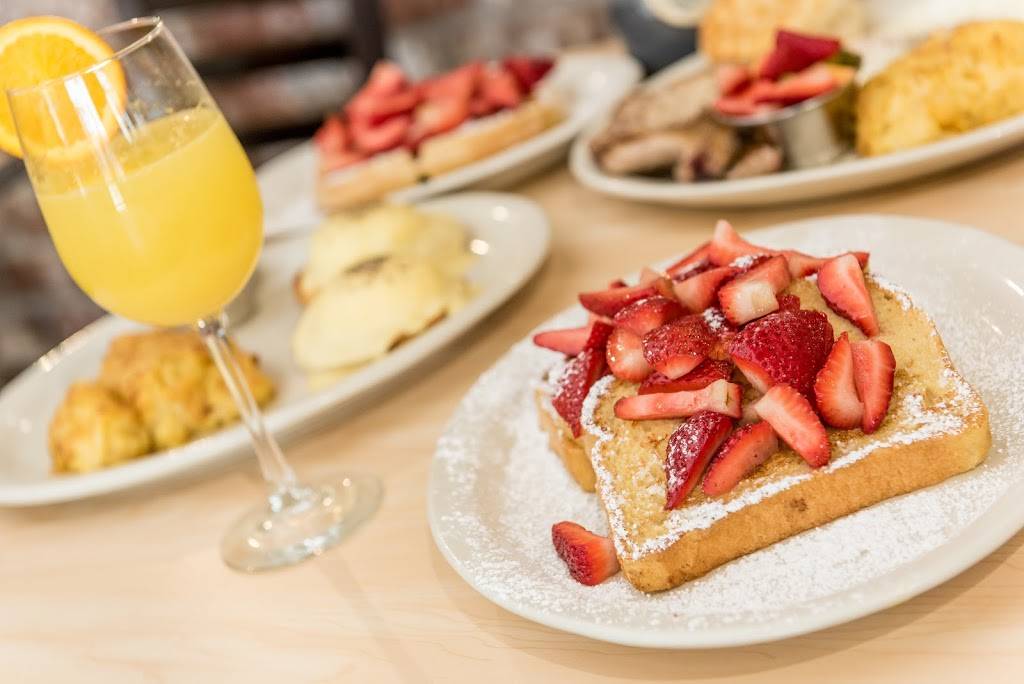 The Toasted Yolk Cafe | restaurant | 2110 Town Square Pl, Sugar Land, TX 77479, USA | 8325320445 OR +1 832-532-0445