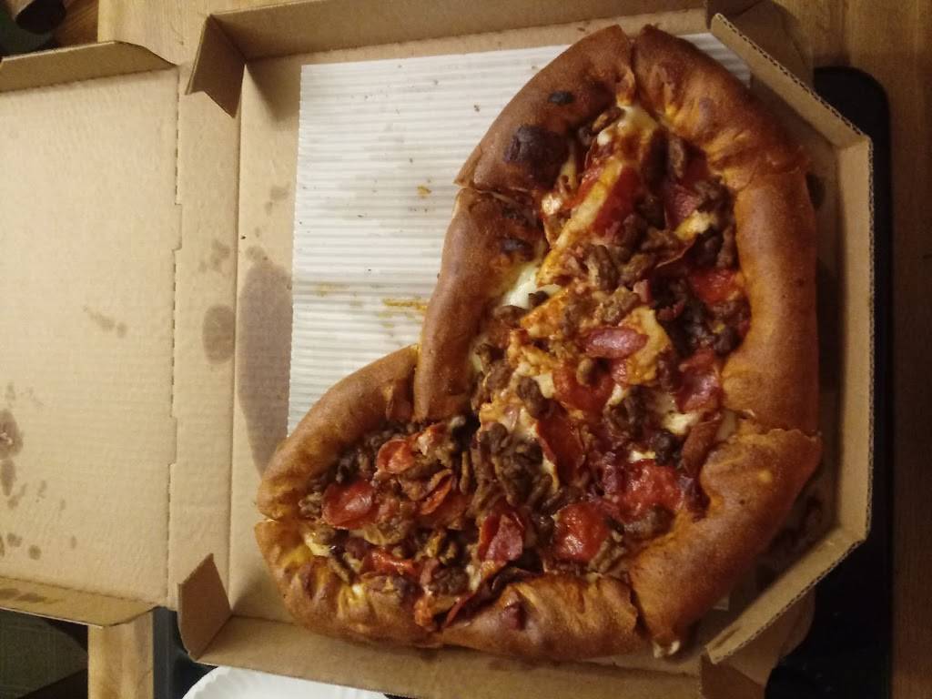 Pizza Hut | restaurant | 914 Windsor St, Sun Prairie, WI 53590, USA | 6088377777 OR +1 608-837-7777