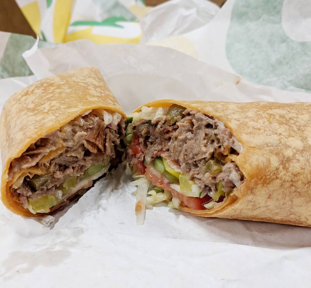 Subway | restaurant | 2021 Lynnhaven Pkwy, Virginia Beach, VA 23456, USA | 7574711100 OR +1 757-471-1100