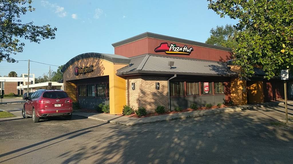 Pizza Hut | restaurant | 625 Ohio Ave S, Live Oak, FL 32060, USA | 3863641123 OR +1 386-364-1123