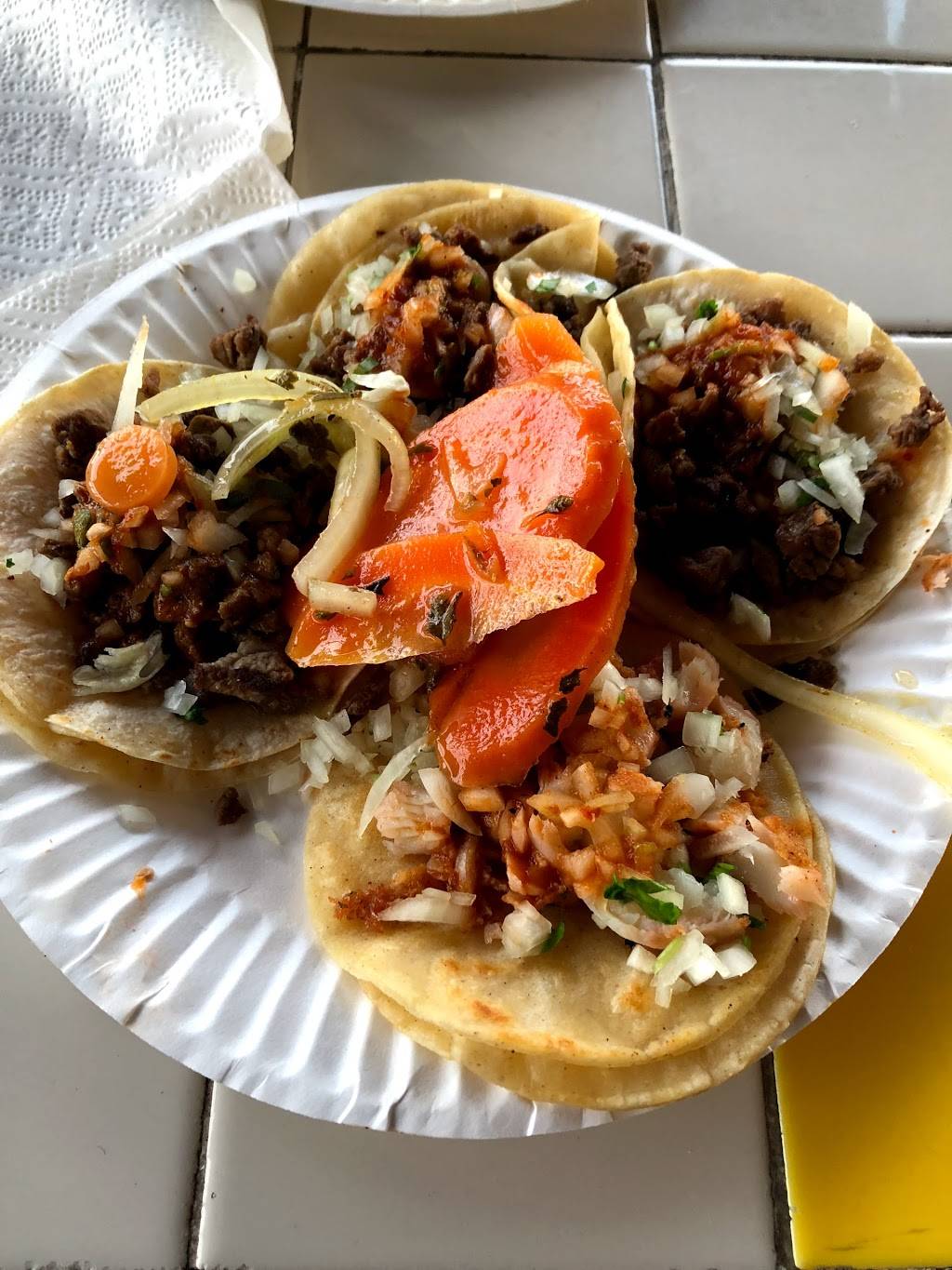 La Lumbre Tacos | restaurant | 10711 S Prairie Ave, Inglewood, CA 90303, USA | 3106731124 OR +1 310-673-1124