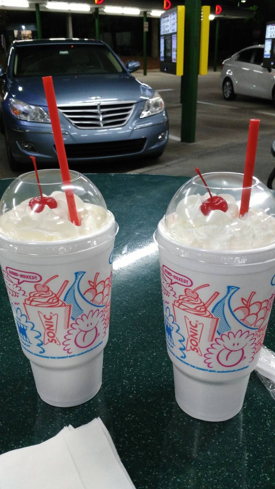 Sonic Drive-In | restaurant | 10033 Balm Riverview Rd, Riverview, FL 33569, USA | 8132341492 OR +1 813-234-1492