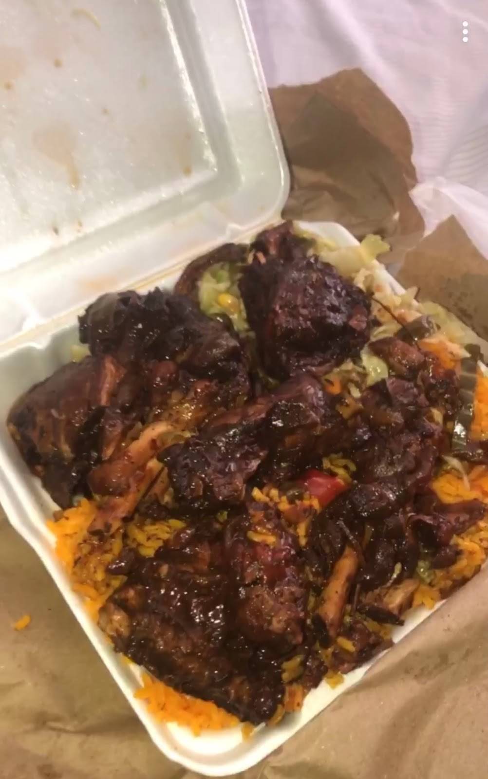 Right Taste Jamaican Restaurant | restaurant | 522 River St, Boston, MA 02126, USA | 6172960607 OR +1 617-296-0607