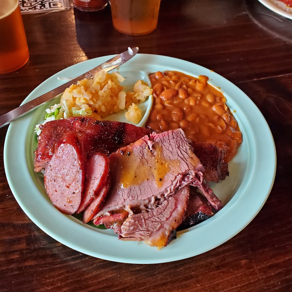 Salt Lick Cellars | restaurant | 18300 Farm to Market Rd 1826 UNIT C, Driftwood, TX 78619, USA | 5128294013 OR +1 512-829-4013