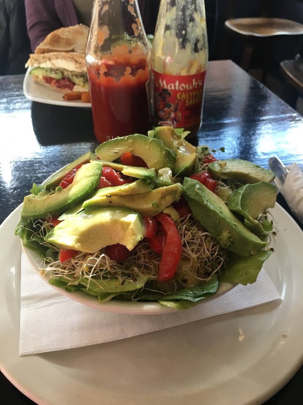 Gayleys Cafe | cafe | 1424 Dundas St W, Toronto, ON M6J 1Y5, Canada | 4165383443 OR +1 416-538-3443