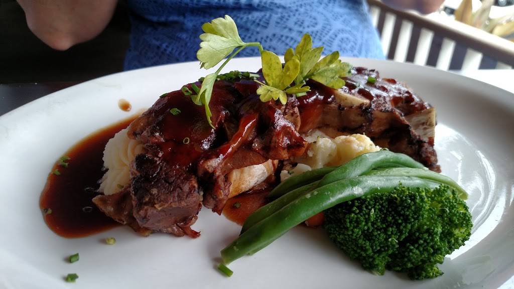 Mareks Restaurant | restaurant | 1121 Bald Eagle Dr, Marco Island, FL 34145, USA | 2396429948 OR +1 239-642-9948