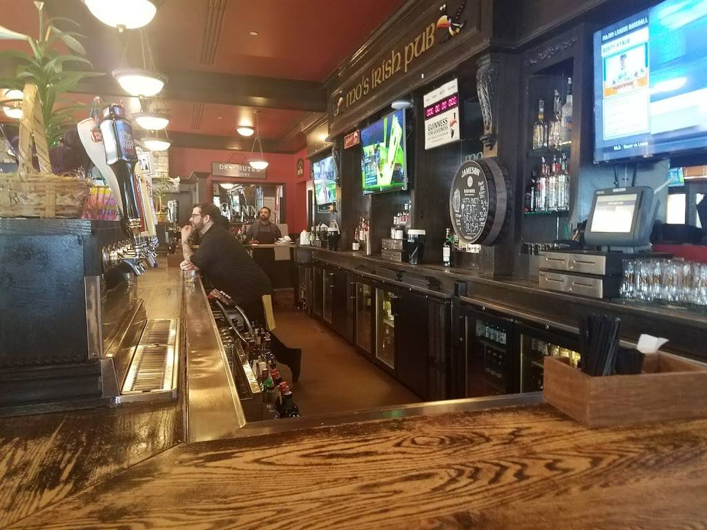 Mos Irish Pub Wauwatosa | restaurant | 10842 W Bluemound Rd, Wauwatosa, WI 53226, USA | 4147749782 OR +1 414-774-9782