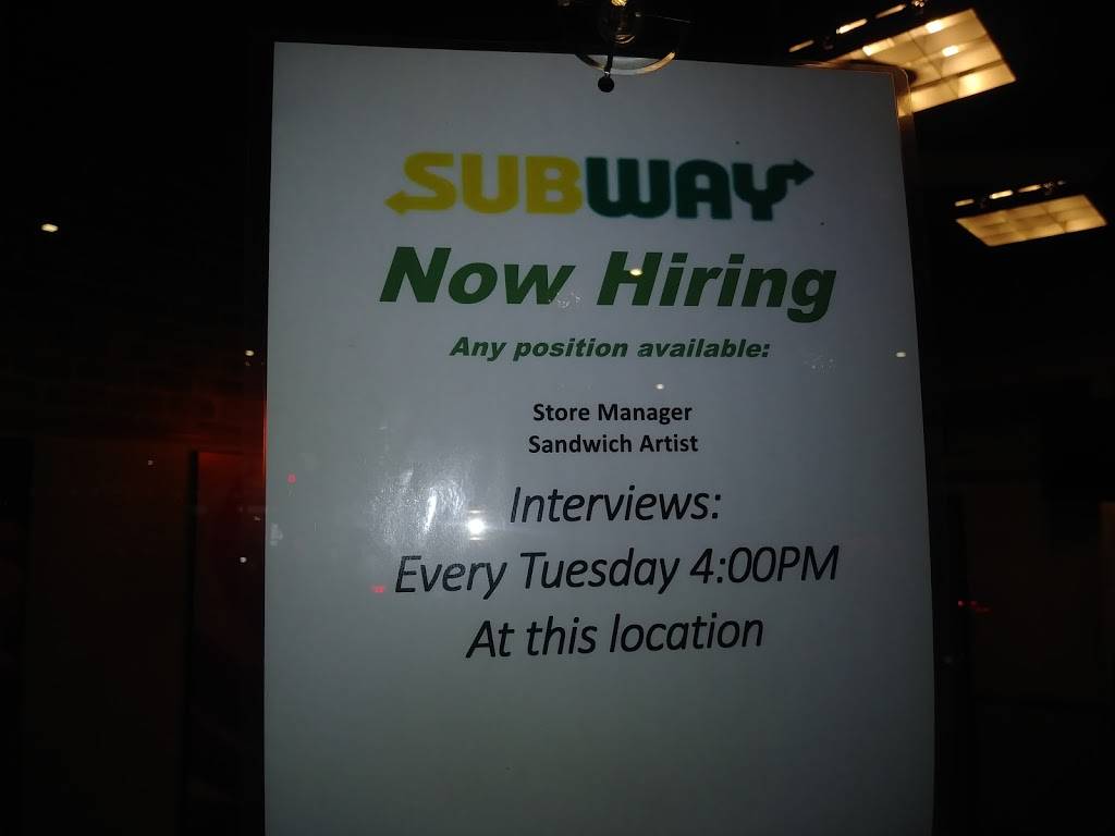 Subway Restaurants | restaurant | 10610 Ventura Blvd, Studio City, CA 91604, USA | 8187629700 OR +1 818-762-9700
