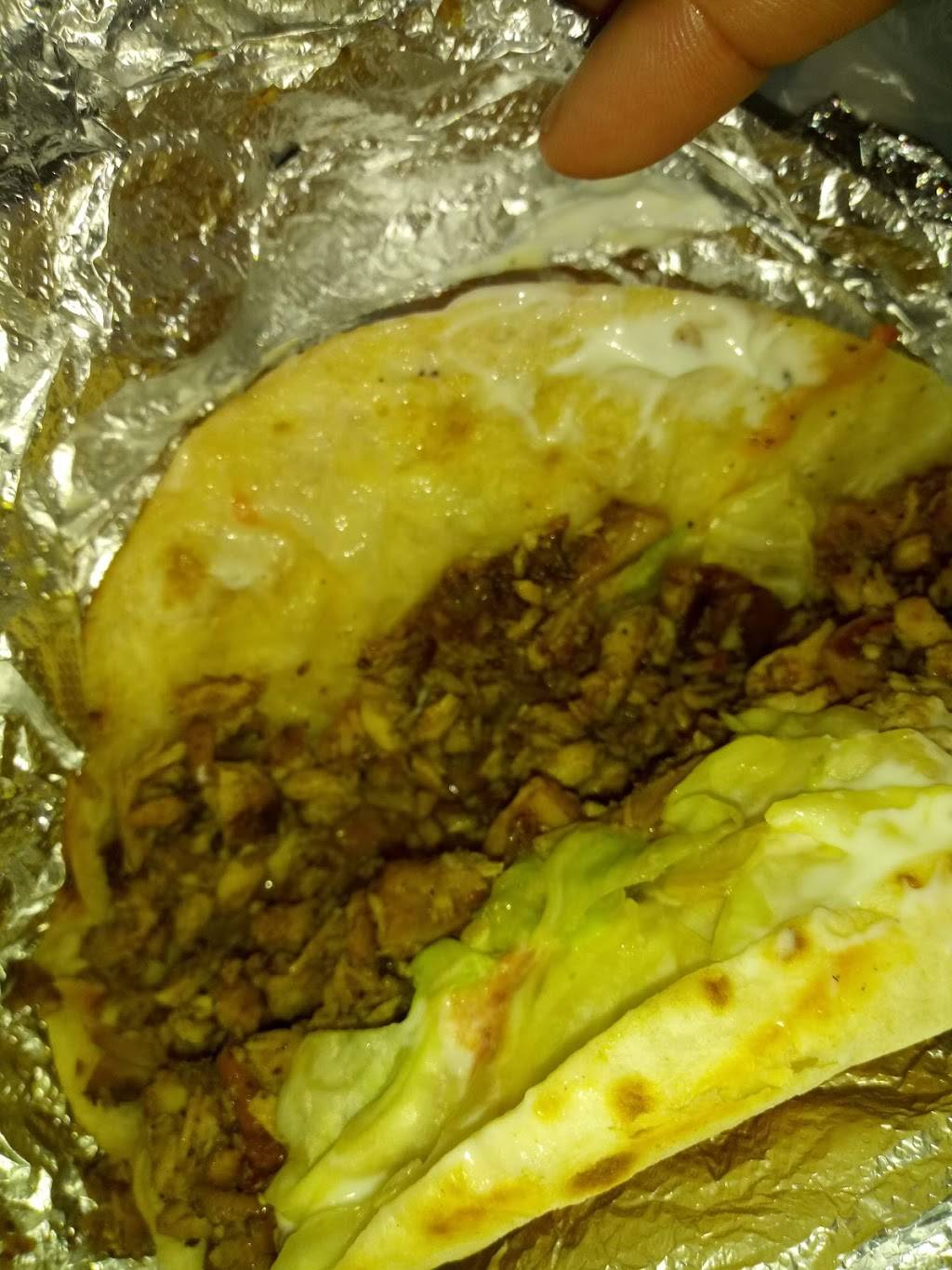 Vee and E Original Jamaican Jerk Chicken | restaurant | 3712 Grant St, Gary, IN 46408, USA | 2195122446 OR +1 219-512-2446