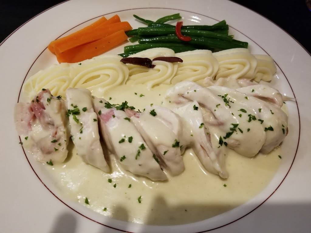 Le Gourmet | restaurant | 121 W Foothill Blvd d, Upland, CA 91786, USA | 9099811716 OR +1 909-981-1716