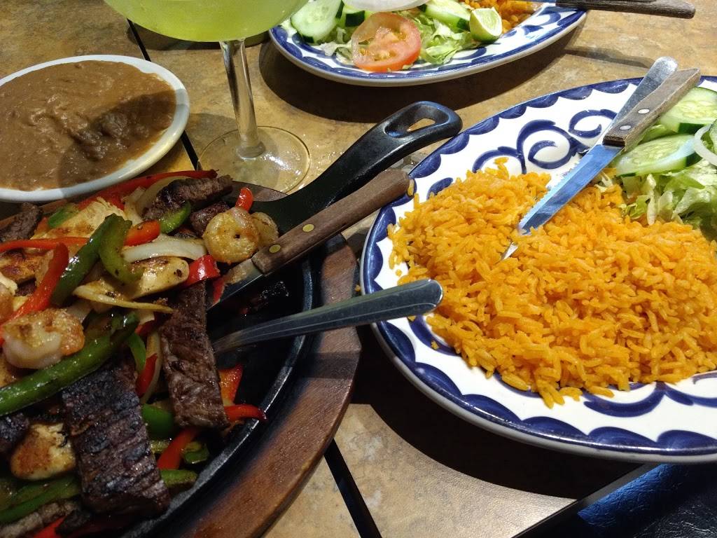 RR6 Kitchen & Bar | restaurant | 398 Waverly St, Framingham, MA 01702, USA | 5088200333 OR +1 508-820-0333