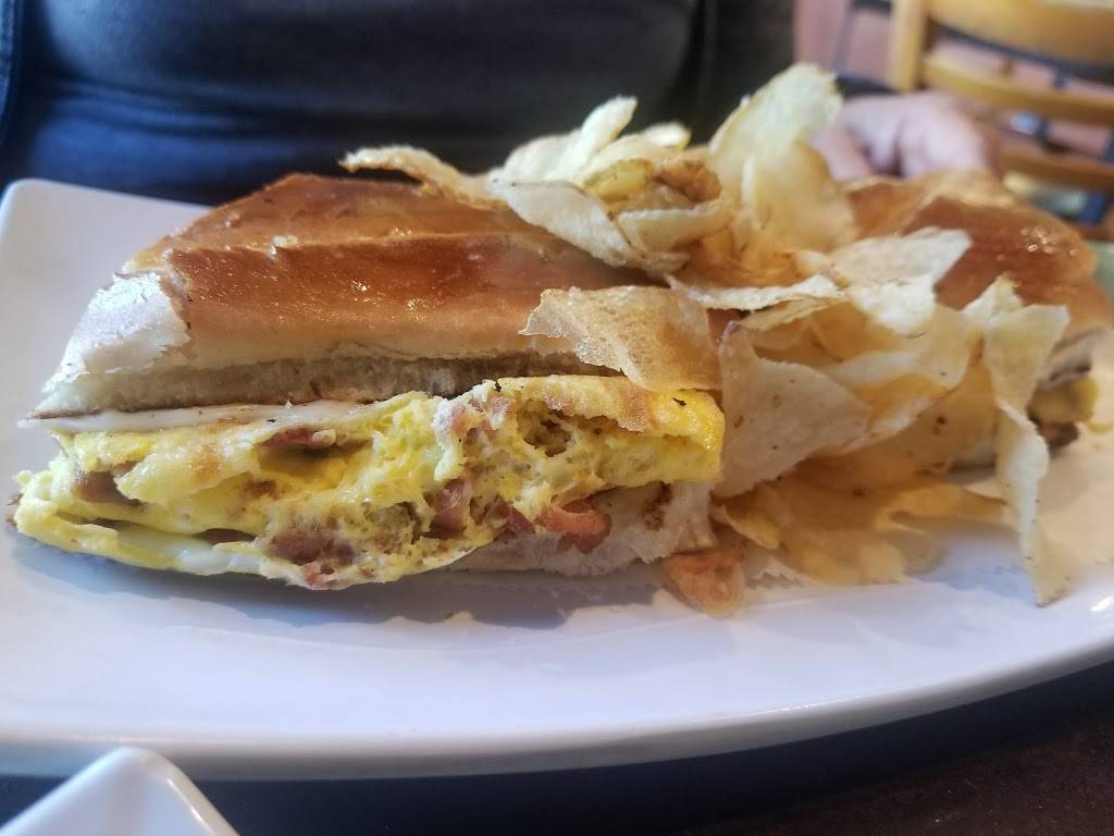 Tropicana Bakery & Cuban Cafe | restaurant | 10218 Paramount Blvd, Downey, CA 90241, USA | 5628068343 OR +1 562-806-8343