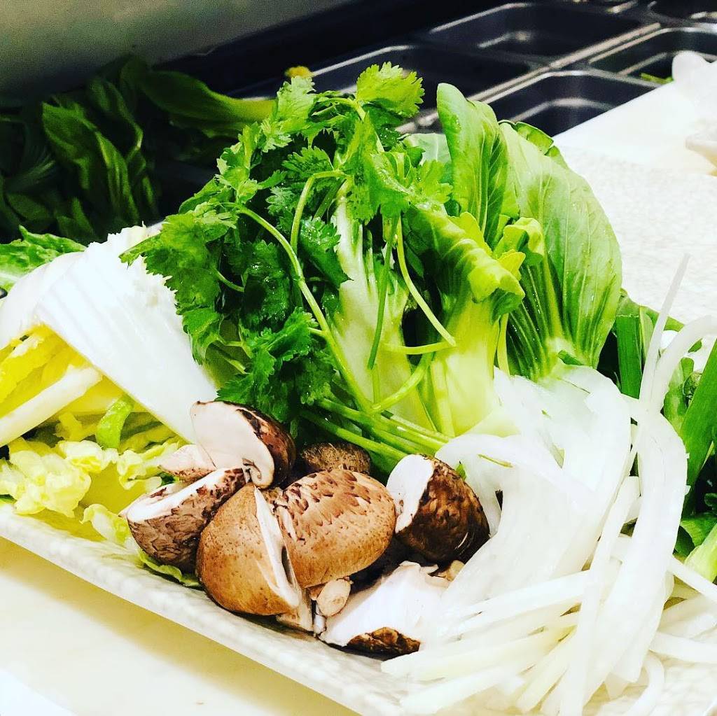 GRAND MONGOLIAN HOT POT | restaurant | 2904 N Broadway, Chicago, IL 60657, USA | 3128669555 OR +1 312-866-9555