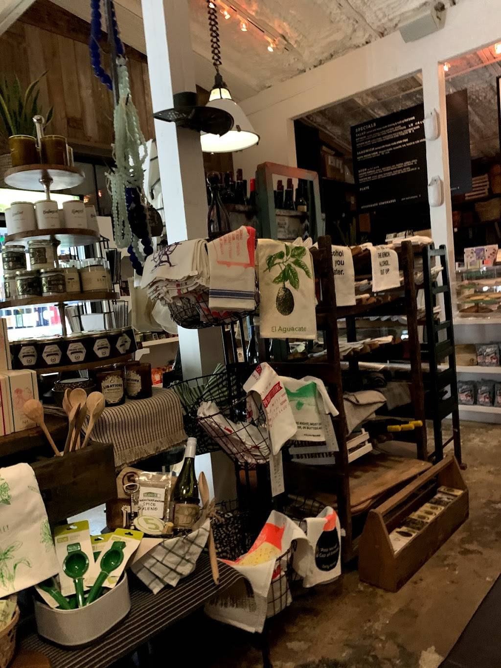 BLDG 5 Market | Kitchen | Patio | restaurant | 2805 Kalurah St, Baton Rouge, LA 70808, USA | 2252562287 OR +1 225-256-2287