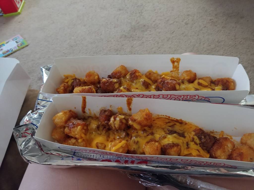 Sonic Drive-In | restaurant | 4800 Hondo Pass Dr, El Paso, TX 79904, USA | 9157555500 OR +1 915-755-5500