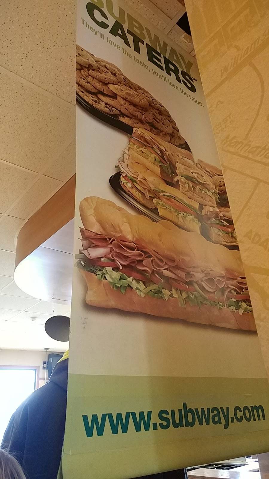 Subway | restaurant | 184-186 N Genesee St, Utica, NY 13502, USA | 3157330066 OR +1 315-733-0066