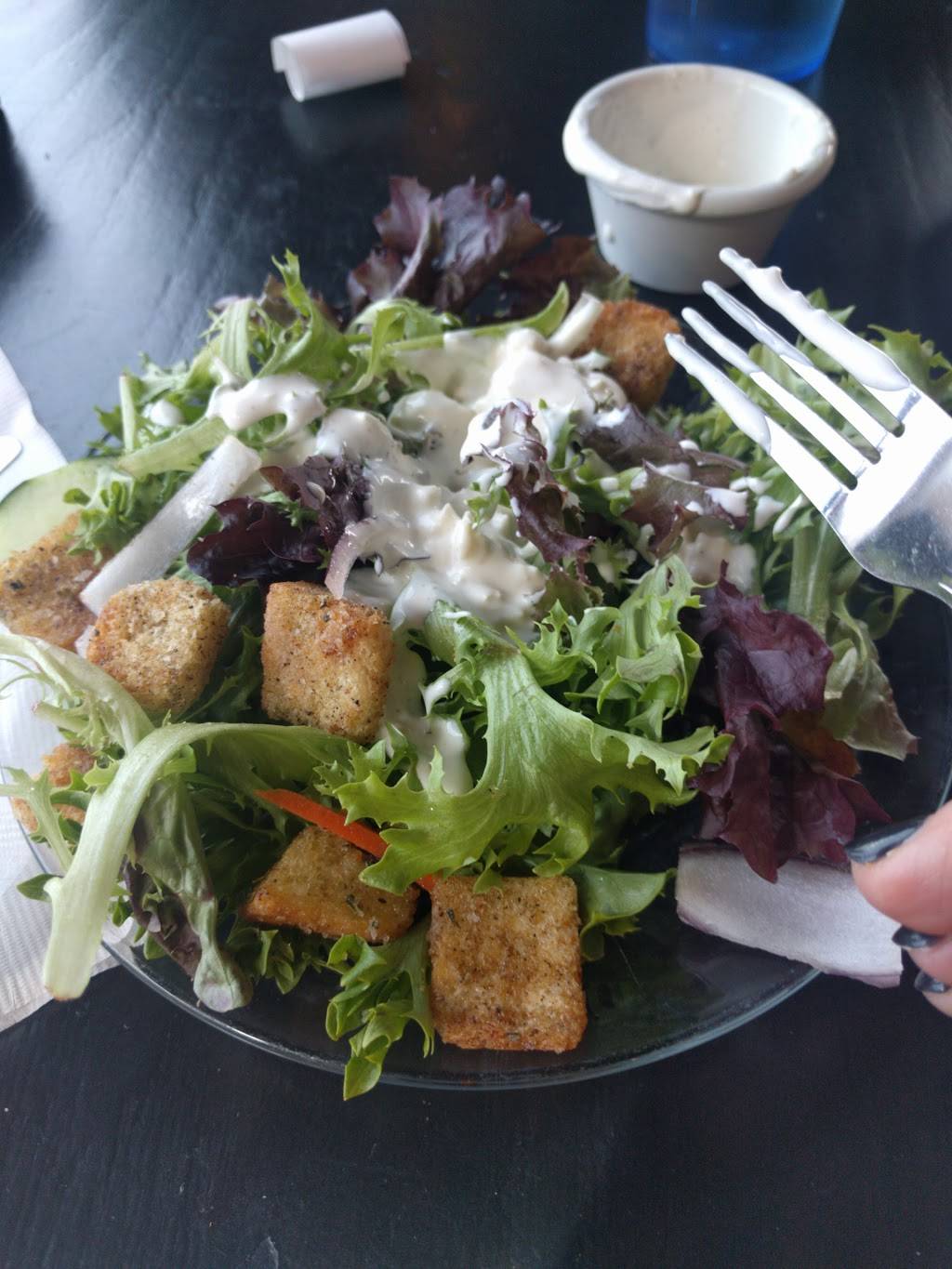 The Lazy Dog Sports Bar and Grill | restaurant | 3100 Village Vista Dr, Erie, CO 80516, USA | 3036645299 OR +1 303-664-5299