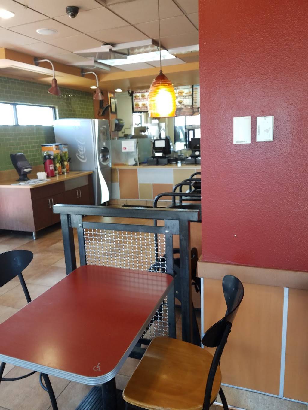 Jack in the Box | restaurant | 6811 W Military Dr, San Antonio, TX 78227, USA | 2106744647 OR +1 210-674-4647