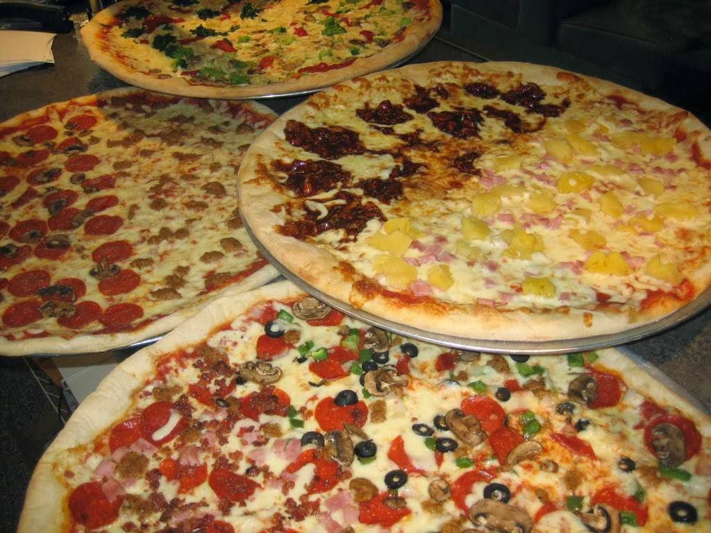 Sals Pizza Hartford | restaurant | 2607, 1524 E Sumner St, Hartford, WI 53027, USA | 2626708532 OR +1 262-670-8532