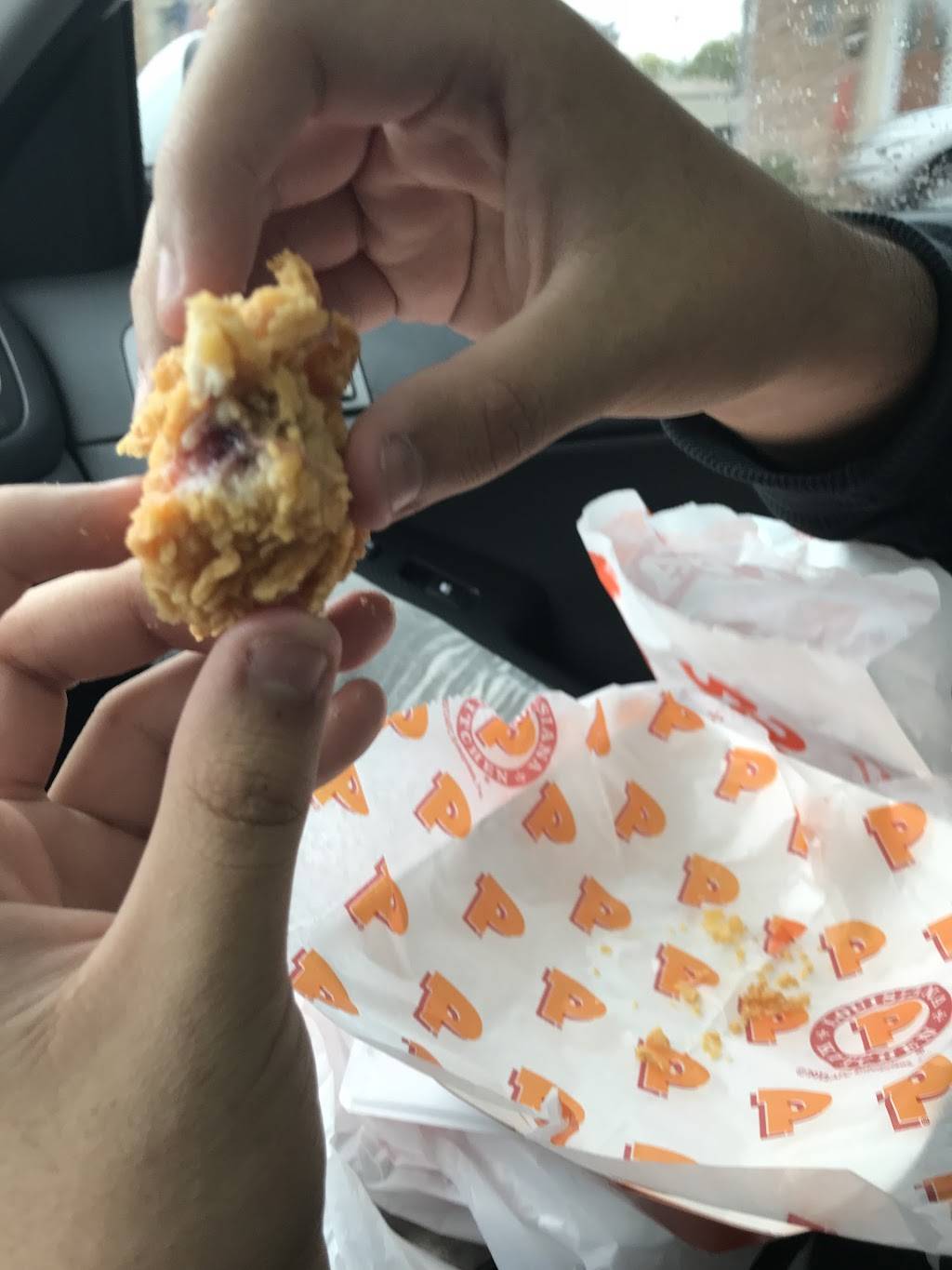 Popeyes Louisiana Kitchen | restaurant | 10331 S Kedzie Ave, Chicago, IL 60655, USA | 7737792200 OR +1 773-779-2200