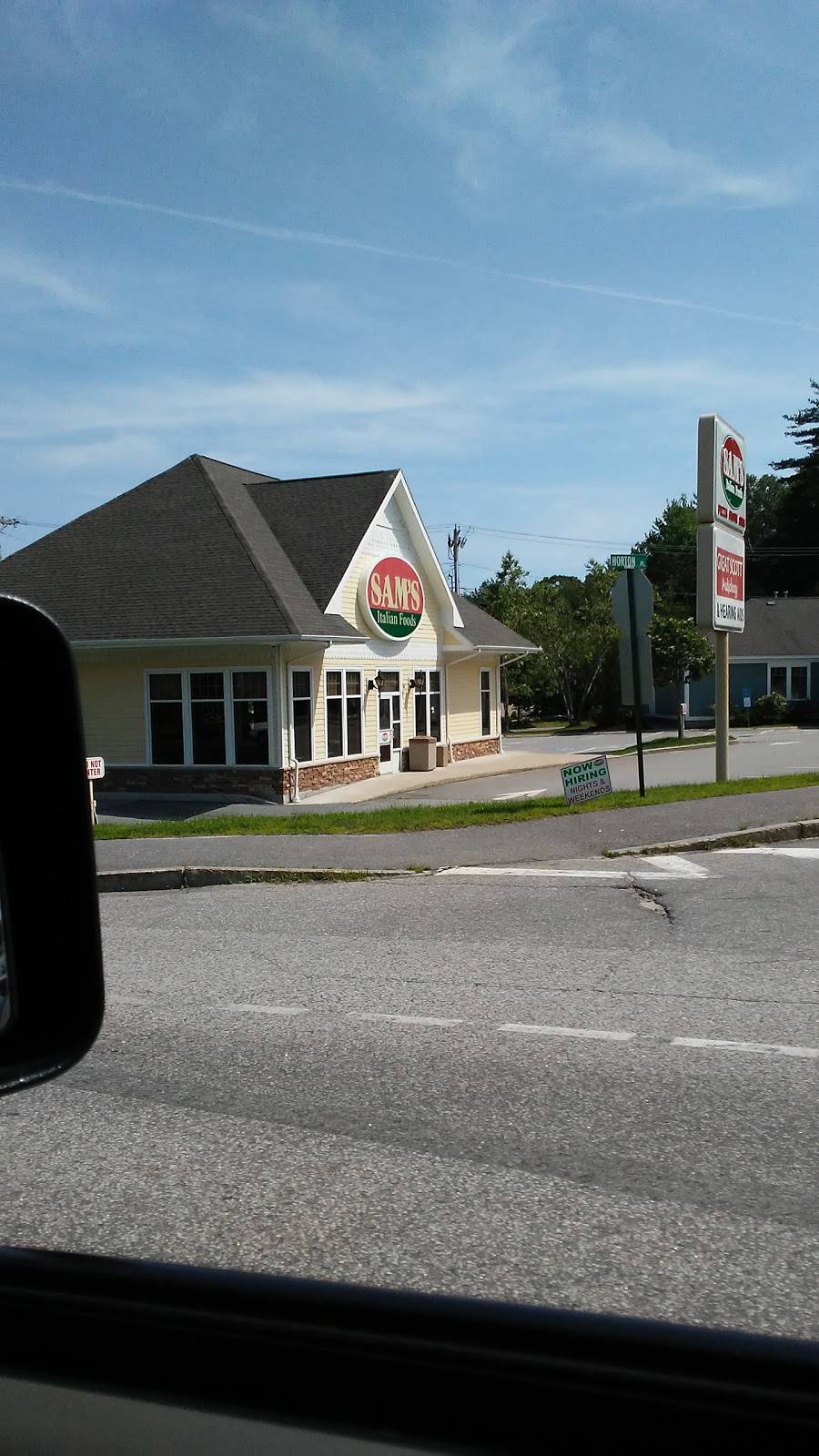 Sams Italian Restaurant | restaurant | 5 Horton Pl, Topsham, ME 04086, USA | 2077252222 OR +1 207-725-2222