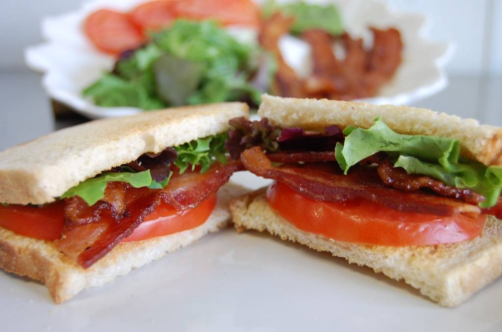 Everest Liquors & Deli | restaurant | 229 Grand Ave, Pacific Grove, CA 93950, USA | 8313757474 OR +1 831-375-7474