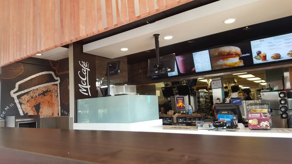 McDonalds | cafe | 2820 Boyer St, Charlotte, NC 28208, USA | 7043991225 OR +1 704-399-1225