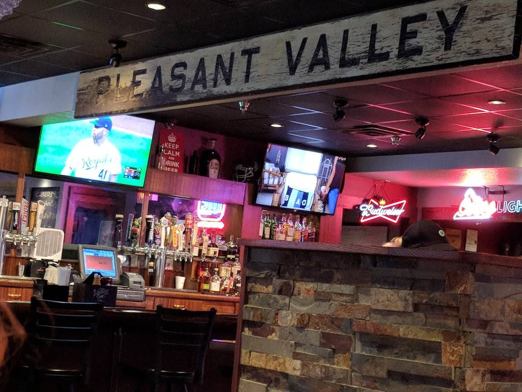 Valley Inn | restaurant | 24575 Valley Dr, Pleasant Valley, IA 52767, USA | 5633322300 OR +1 563-332-2300