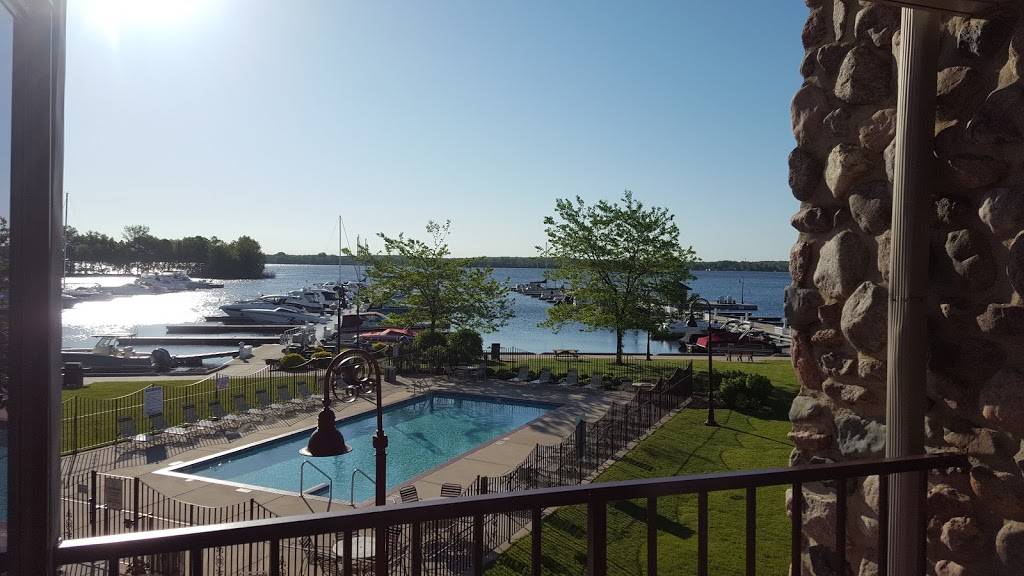 Wave Pointe Marina & Resort | restaurant | 3600 Co Rd CC, Sturgeon Bay, WI 54235, USA | 9208245440 OR +1 920-824-5440