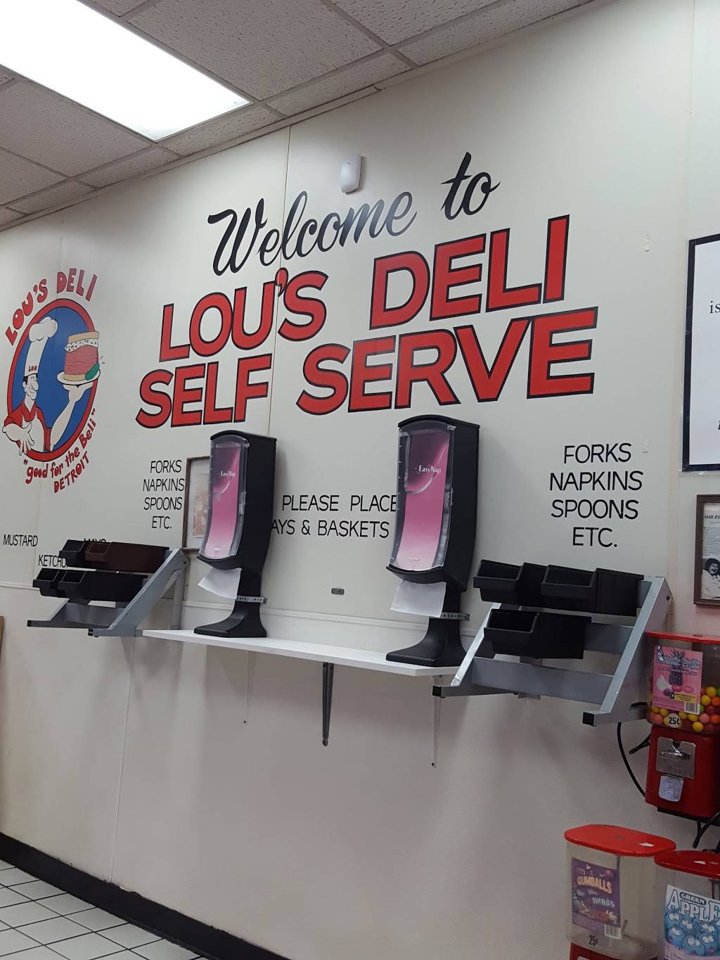 Lous Deli | restaurant | 19440 W Seven Mile Rd, Detroit, MI 48219, USA | 3135380274 OR +1 313-538-0274