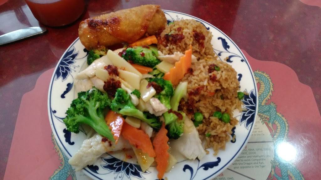 Chins Chinese Kitchen | restaurant | 5764 Evers Rd, San Antonio, TX 78238, USA | 2106811593 OR +1 210-681-1593