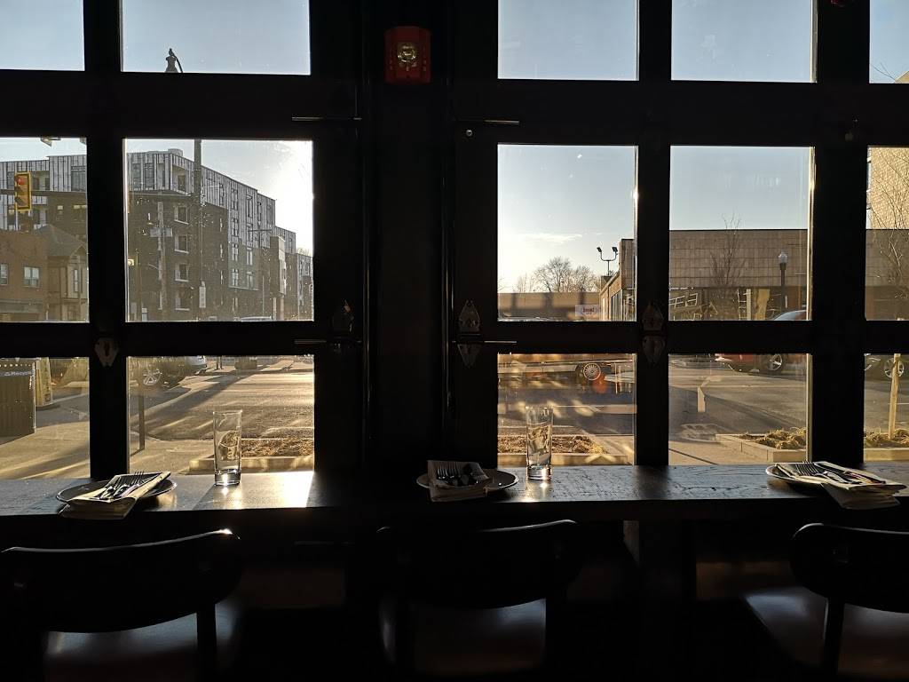 SeeSaw Kitchen + Bar | restaurant | 906 N High St, Columbus, OH 43201, USA | 6145020020 OR +1 614-502-0020