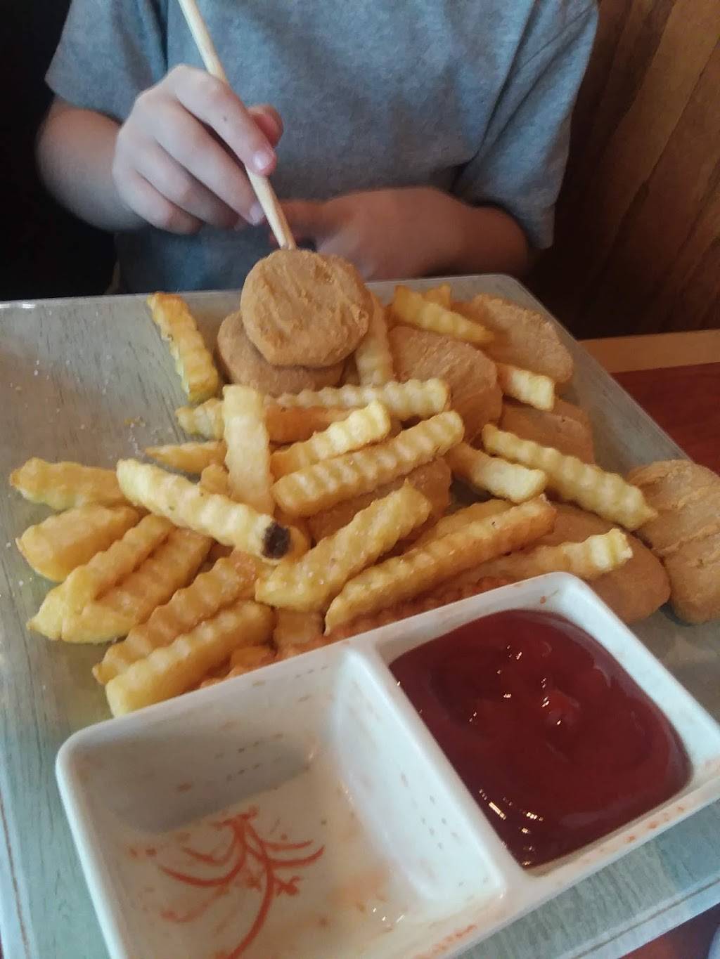 Fuji Hibachi & Sushi | restaurant | 864 S Jefferson Ave, Cookeville, TN 38501, USA | 9315289379 OR +1 931-528-9379