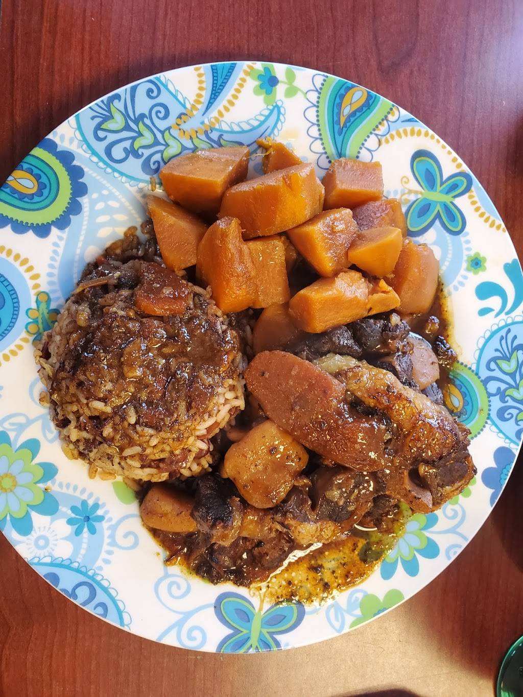 Red Hibiscus Caribbean Cuisine | restaurant | 943 E Ocean View Ave, Norfolk, VA 23503, USA | 7572274937 OR +1 757-227-4937