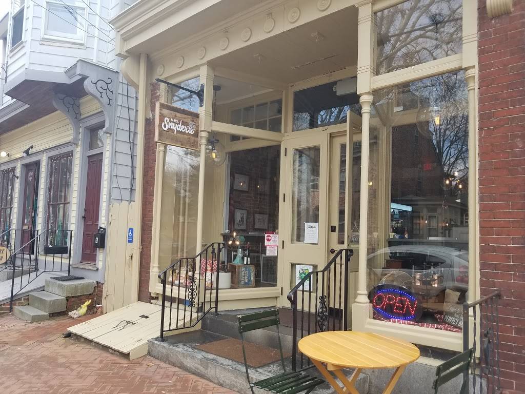 Cafe New Castle | restaurant | 414 Delaware St, New Castle, DE 19720, USA | 3027633134 OR +1 302-763-3134