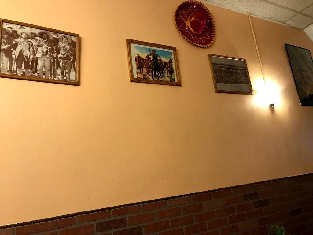 Queen of Tacos | restaurant | 9 E Mosholu Pkwy N, Bronx, NY 10467, USA | 7186521253 OR +1 718-652-1253