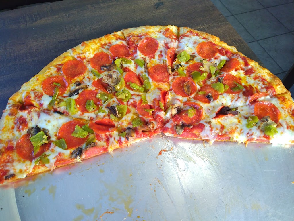 Happy Pappys Pizza n Wings | restaurant | 2411 Main Ave, Durango, CO 81301, USA | 9707644213 OR +1 970-764-4213