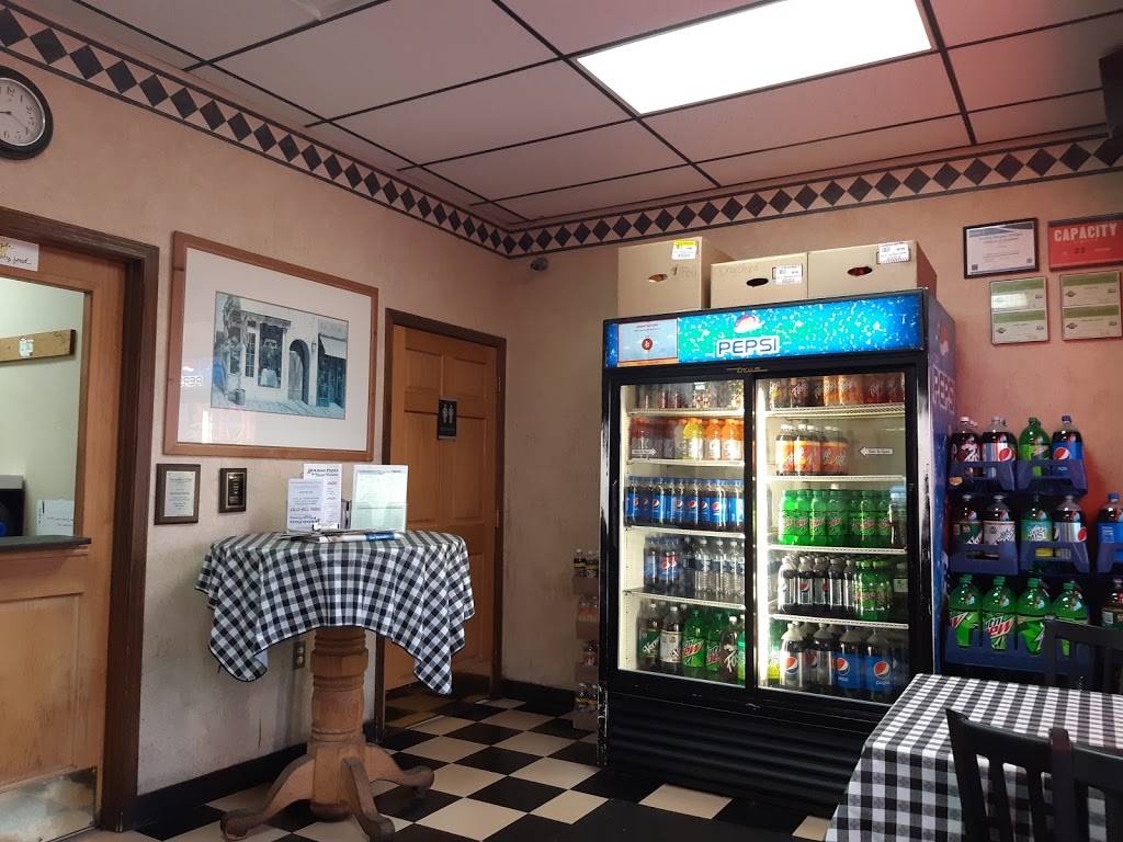 Holiday Pizza | restaurant | 42490 Van Dyke Ave, Sterling Heights, MI 48314, USA | 5867393600 OR +1 586-739-3600