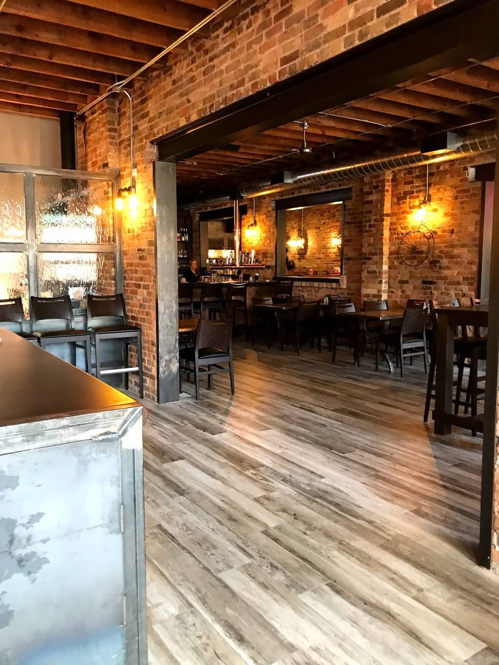 IRONWORKS kitchen | restaurant | 529 Dundas St, Woodstock, ON N4S 1C3, Canada | 5192900926 OR +1 519-290-0926