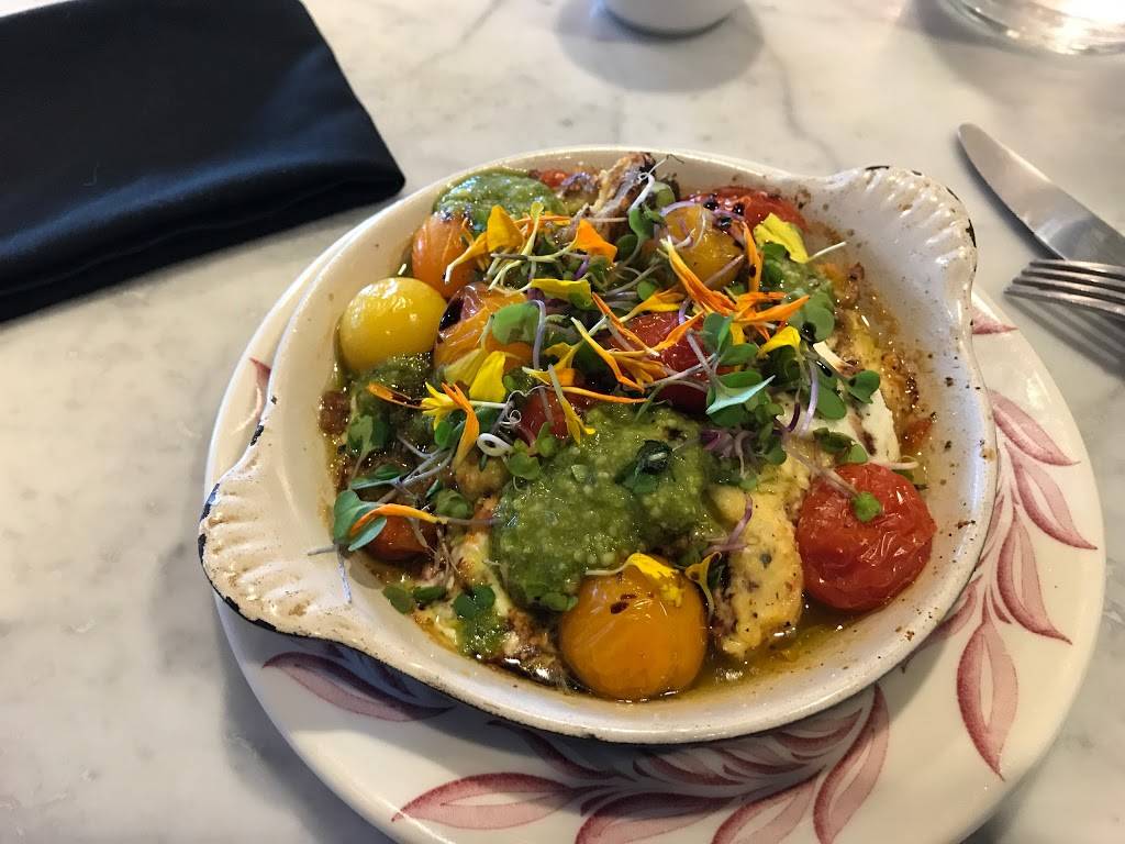 Eggshell Bistro | restaurant | 51 City Center Dr, Carmel, IN 46032, USA | 3176601616 OR +1 317-660-1616