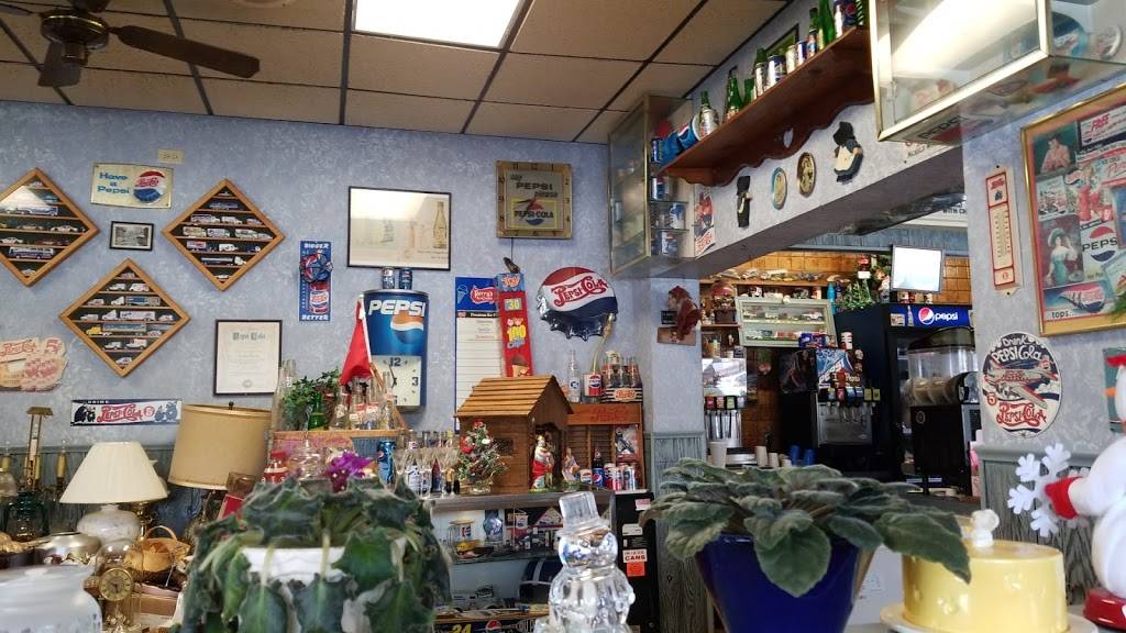 John & Marys | restaurant | 1819 Abbott Rd, Lackawanna, NY 14218, USA | 7168230714 OR +1 716-823-0714