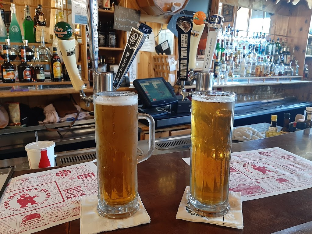 Brown Bear | restaurant | 278 S Hancock St, Pentwater, MI 49449, USA | 2318695444 OR +1 231-869-5444