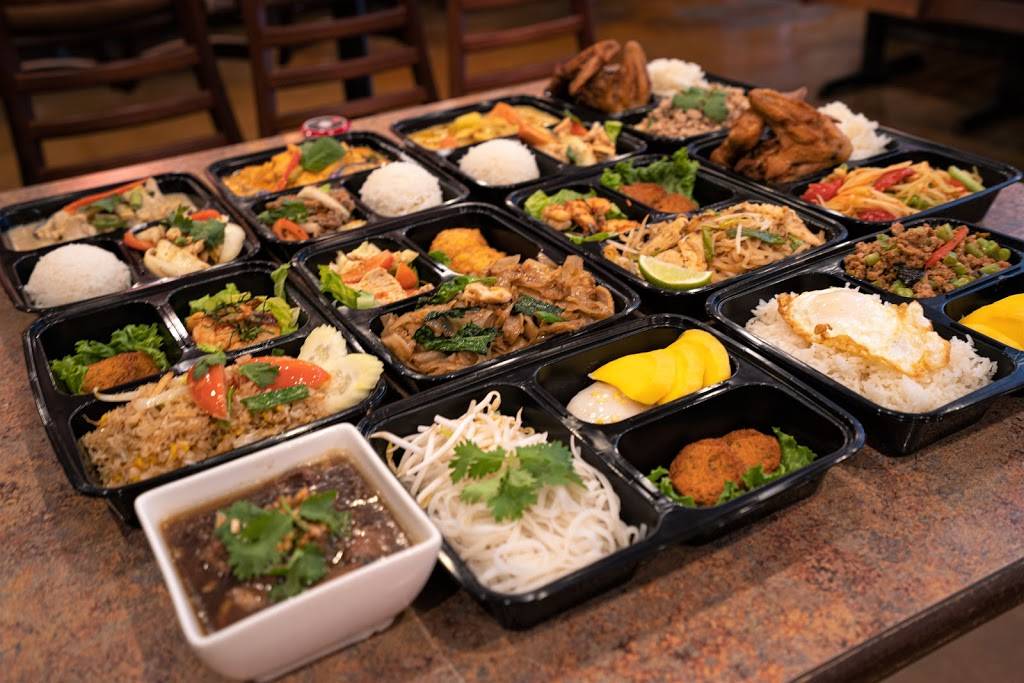 Iyara Thai Cuisine | restaurant | 1531 Eldridge Pkwy Suite 100, Houston, TX 77077, USA | 8326191395 OR +1 832-619-1395