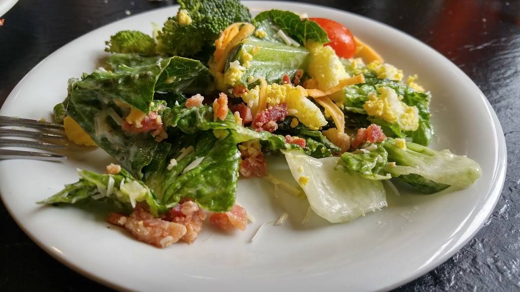 Pizza Hut | restaurant | 2976 E 10th St, Jeffersonville, IN 47130, USA | 8122882044 OR +1 812-288-2044