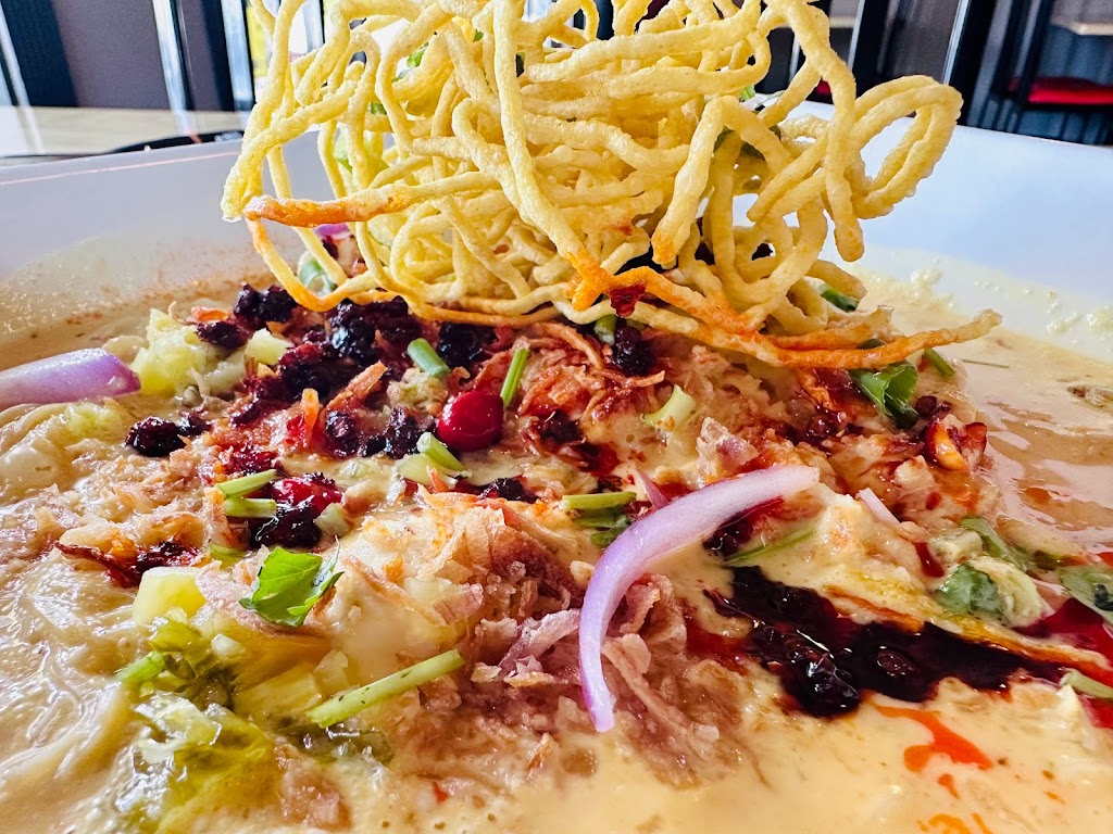 Ploys Kitchen Thai Cafe | restaurant | 2890 E Causeway Approach B, Mandeville, LA 70448, USA | 9857780627 OR +1 985-778-0627